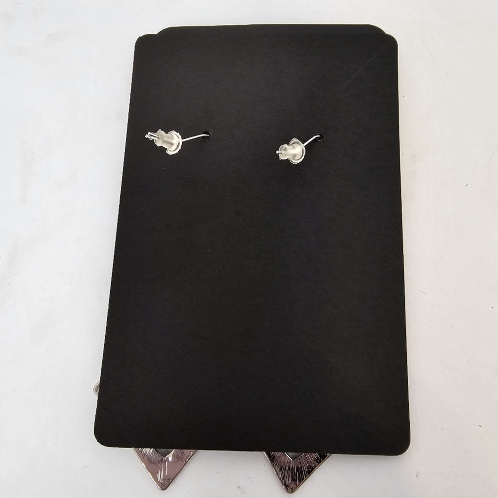 Earrings - Picture 4 of 5